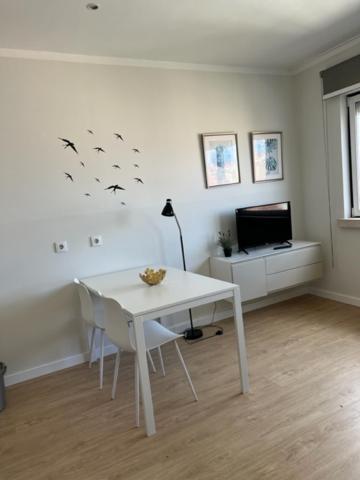 New Aqueduct View Romantic Apartment In Campolide - 2B Lisboa المظهر الخارجي الصورة