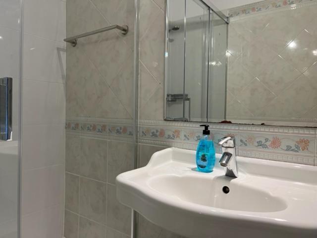 New Aqueduct View Romantic Apartment In Campolide - 2B Lisboa المظهر الخارجي الصورة